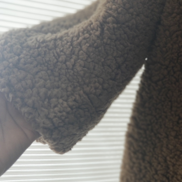 Sherpa Open Coat - Picture 8 of 9